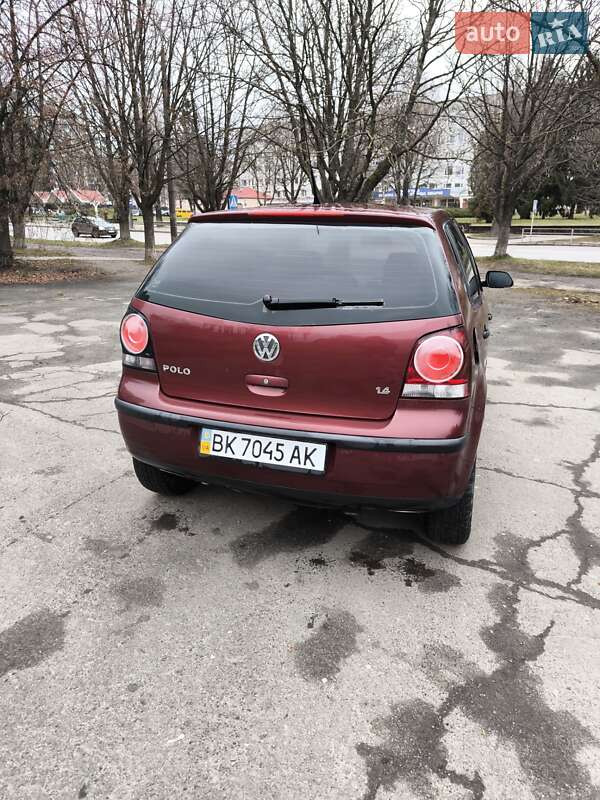 Хэтчбек Volkswagen Polo 2007 в Луцке