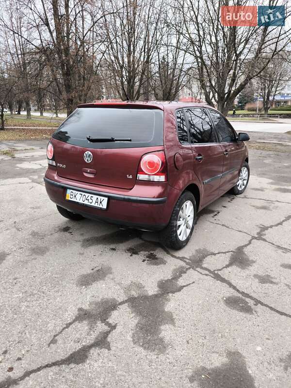 Хэтчбек Volkswagen Polo 2007 в Луцке