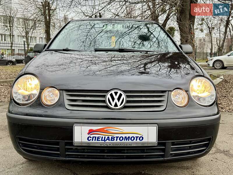 Хэтчбек Volkswagen Polo 2005 в Киеве