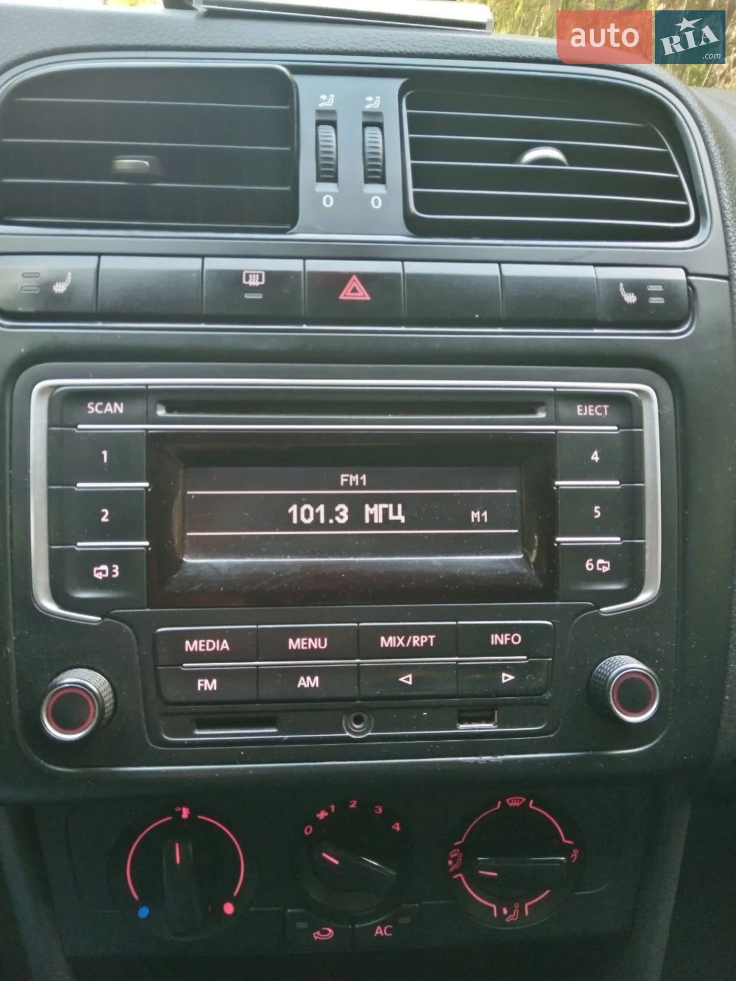 2013 Volkswagen Polo - мініатюра 9