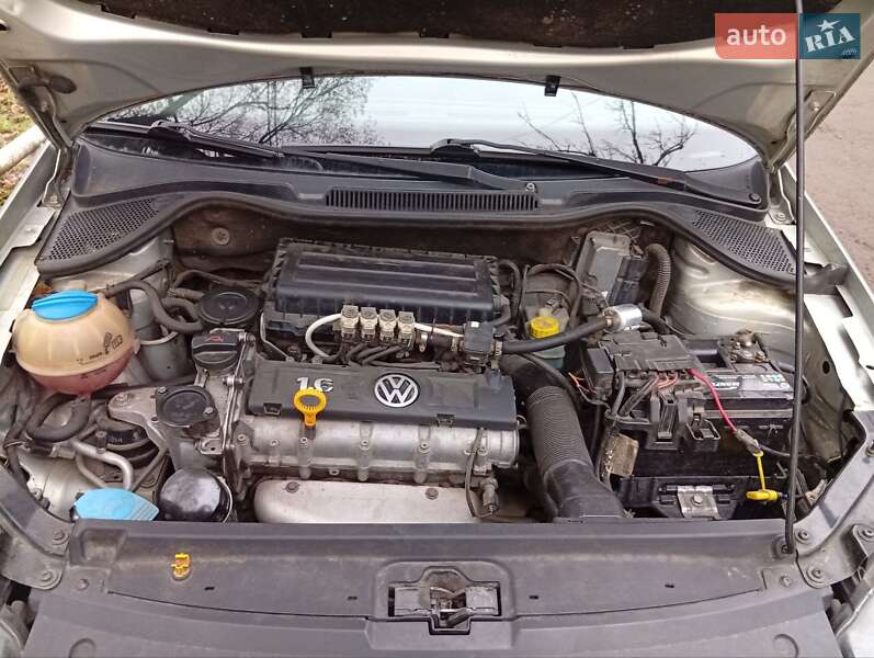 Седан Volkswagen Polo 2013 в Чернигове