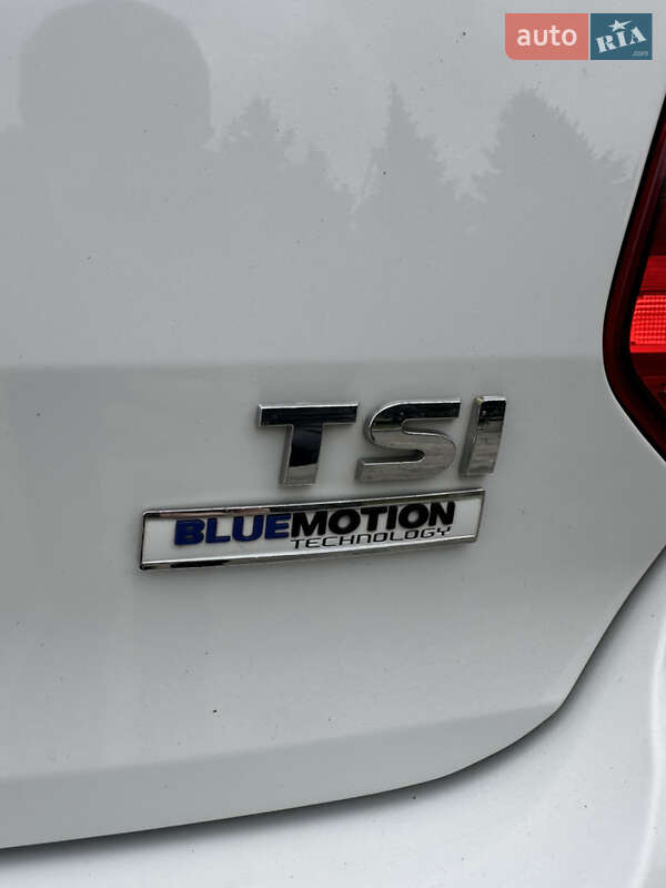 Хетчбек Volkswagen Polo 2016 в Дніпрі