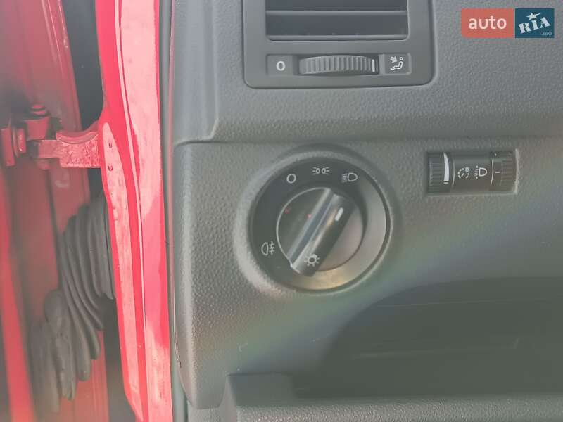 Хэтчбек Volkswagen Polo 2005 в Львове