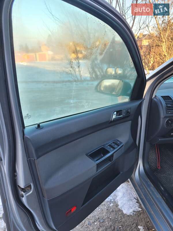 Хэтчбек Volkswagen Polo 2007 в Шепетовке