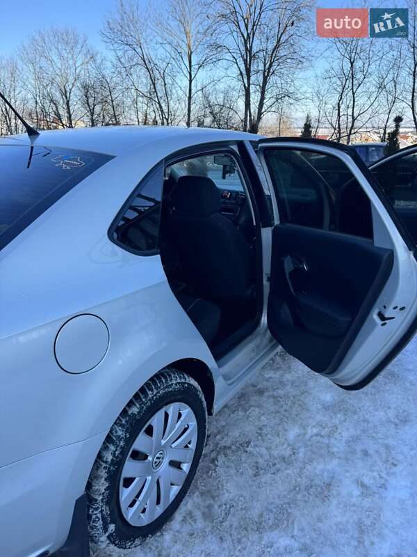 Седан Volkswagen Polo 2013 в Тернополе фото 10 Седан Volkswagen Polo 2013 в Тернополе