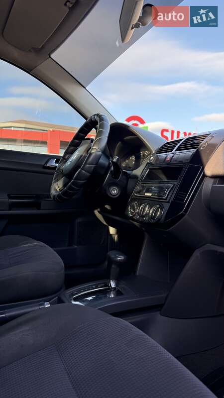 Хетчбек Volkswagen Polo 2002 в Мукачевому фото 28 Хетчбек Volkswagen Polo 2002 в Мукачевому