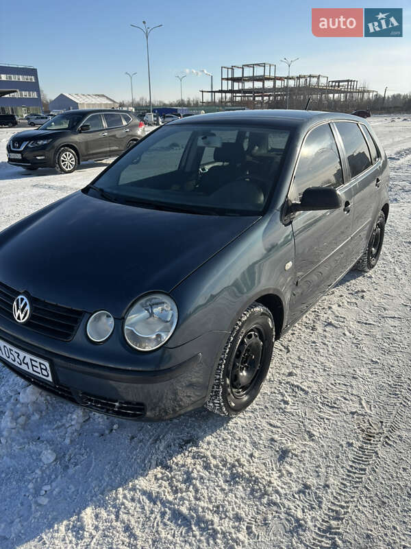 Хэтчбек Volkswagen Polo 2004 в Киеве