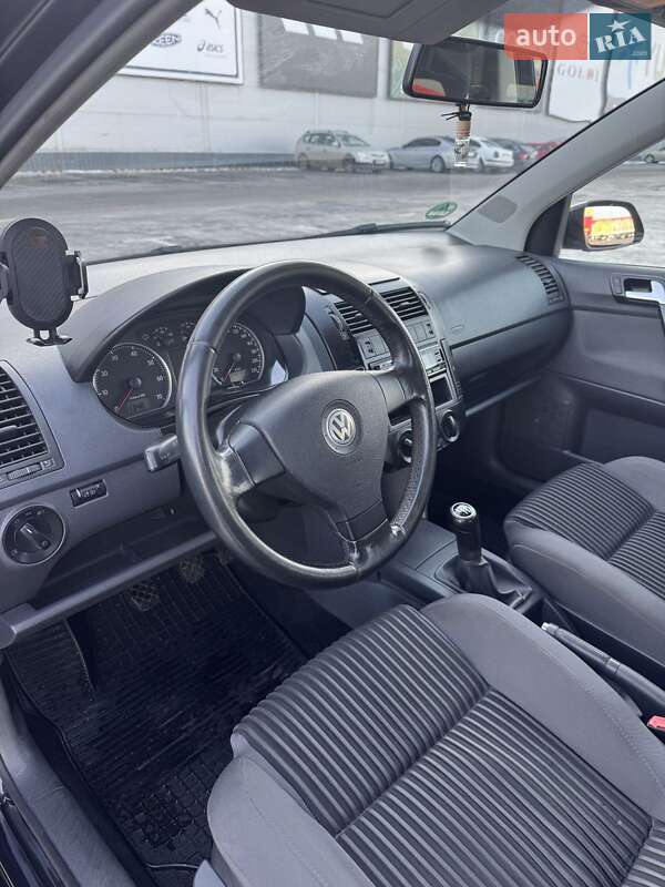 Хетчбек Volkswagen Polo 2006 в Рівному