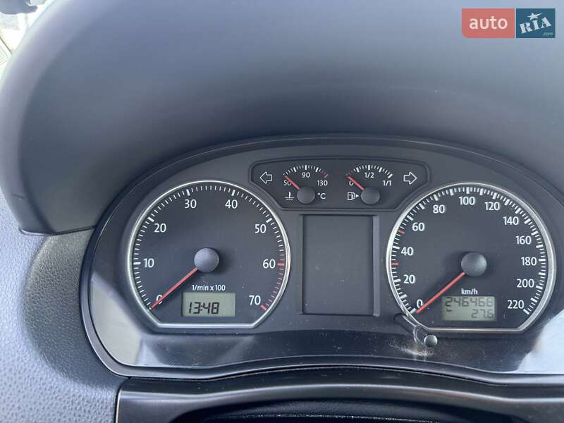 Хетчбек Volkswagen Polo 2006 в Рівному