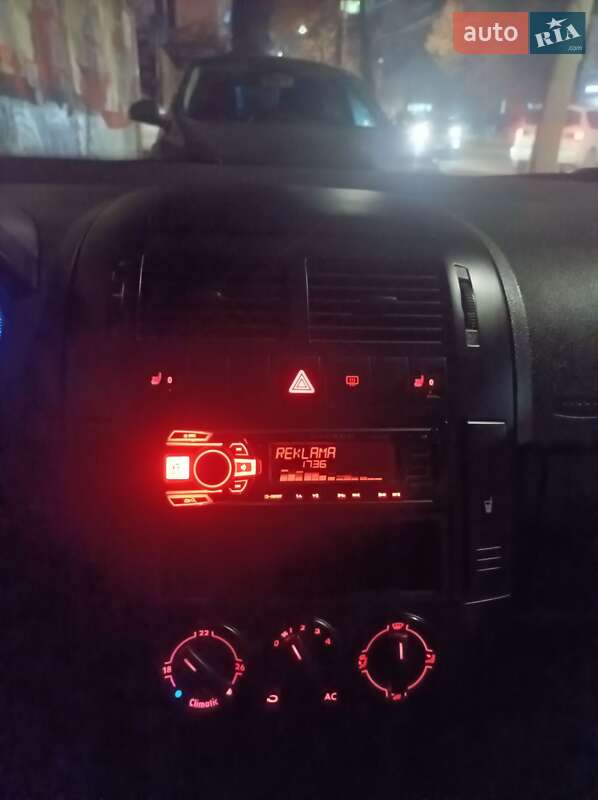 Хетчбек Volkswagen Polo 2006 в Рівному