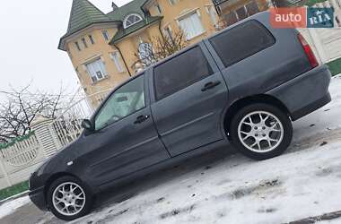 Хетчбек Volkswagen Polo 2001 в Чернівцях