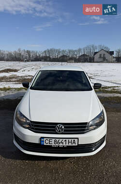 Седан Volkswagen Polo 2018 в Новоселице