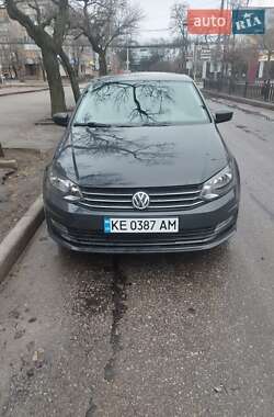 Седан Volkswagen Polo 2016 в Никополе