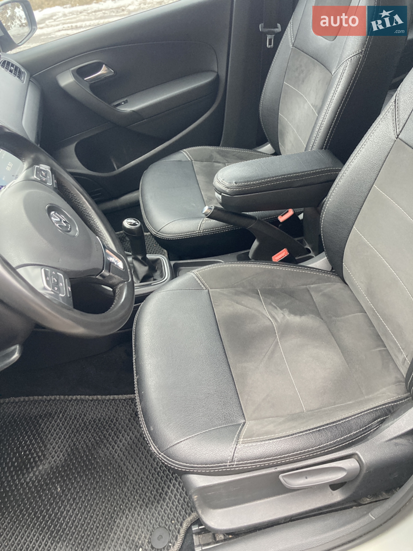 2011 Volkswagen Polo - мініатюра 30