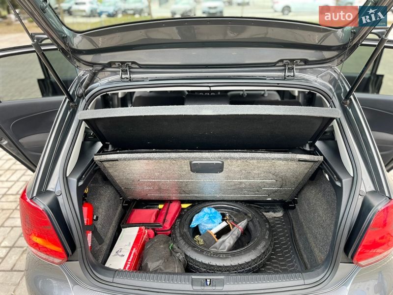 Хэтчбек Volkswagen Polo 2010 в Львове