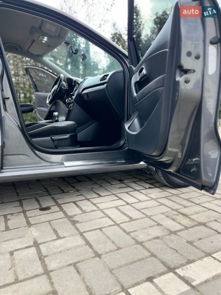 Хэтчбек Volkswagen Polo 2010 в Львове