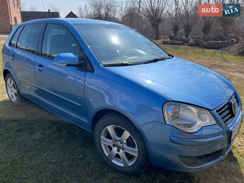 Хэтчбек Volkswagen Polo 2008 в Черновцах