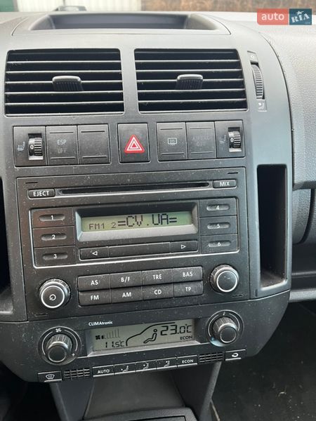 Хэтчбек Volkswagen Polo 2008 в Черновцах