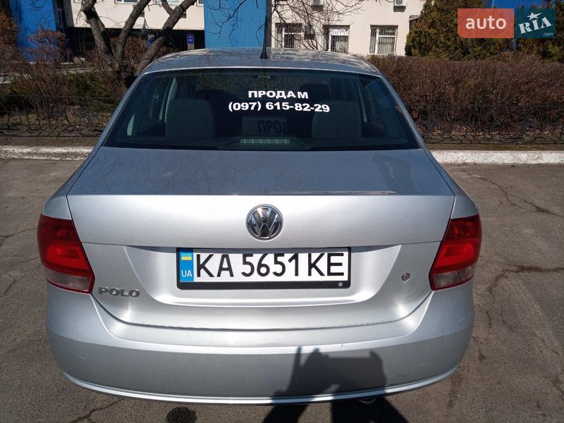 Седан Volkswagen Polo 2013 в Киеве