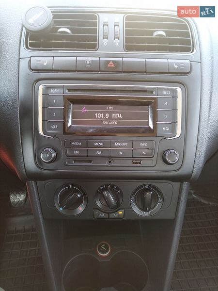 Седан Volkswagen Polo 2013 в Киеве