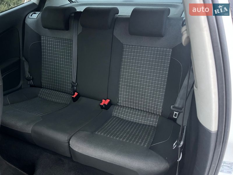 Хэтчбек Volkswagen Polo 2016 в Львове