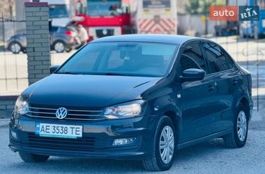 Седан Volkswagen Polo 2016 в Павлограде