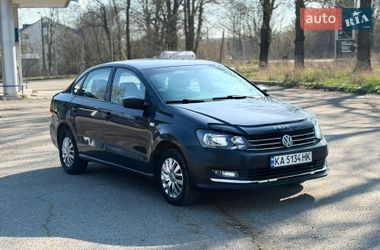 Седан Volkswagen Polo 2016 в Кіцмані
