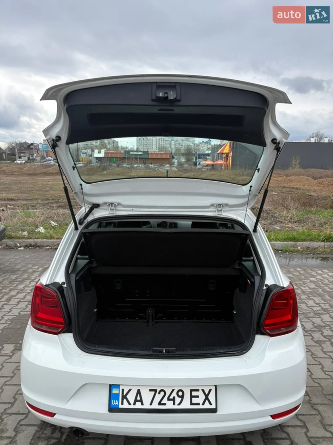 2016 Volkswagen Polo - мініатюра 14
