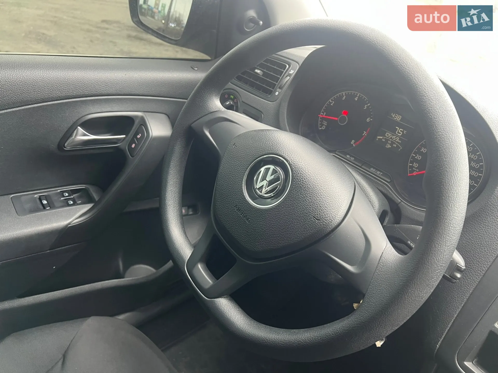 2016 Volkswagen Polo - мініатюра 11