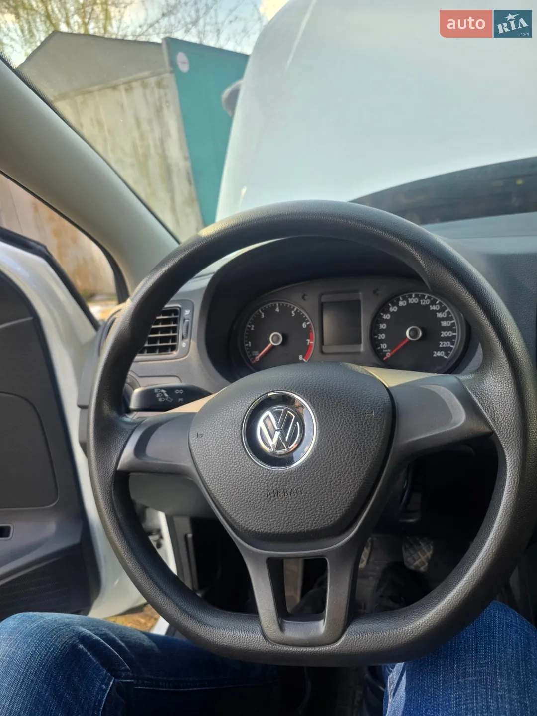 2016 Volkswagen Polo - мініатюра 11