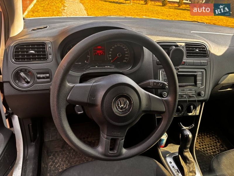 Седан Volkswagen Polo 2013 в Киеве