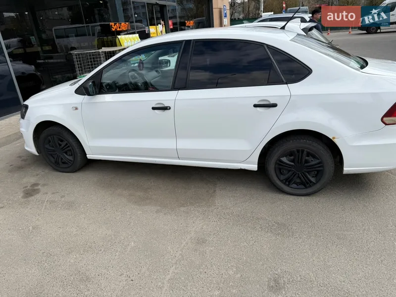 Volkswagen Polo 2016