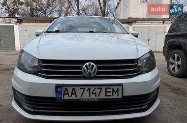 Седан Volkswagen Polo 2016 в Киеве