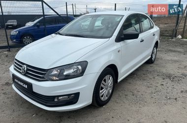 Седан Volkswagen Polo 2016 в Киеве