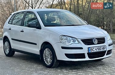 Хетчбек Volkswagen Polo 2005 в Новояворівську