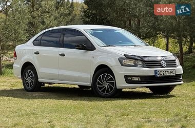Седан Volkswagen Polo 2017 в Луцьку