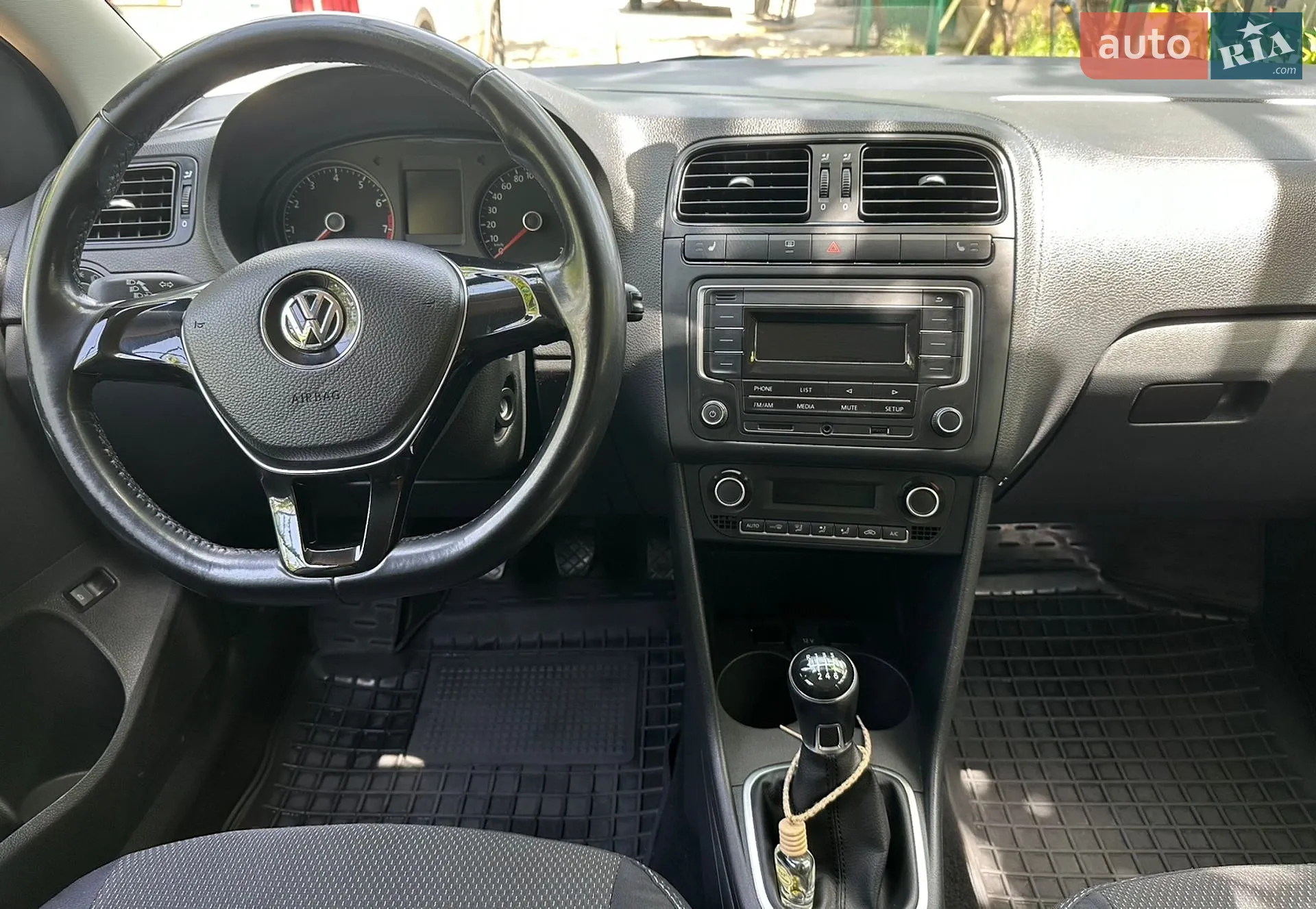 2017 Volkswagen Polo - мініатюра 16
