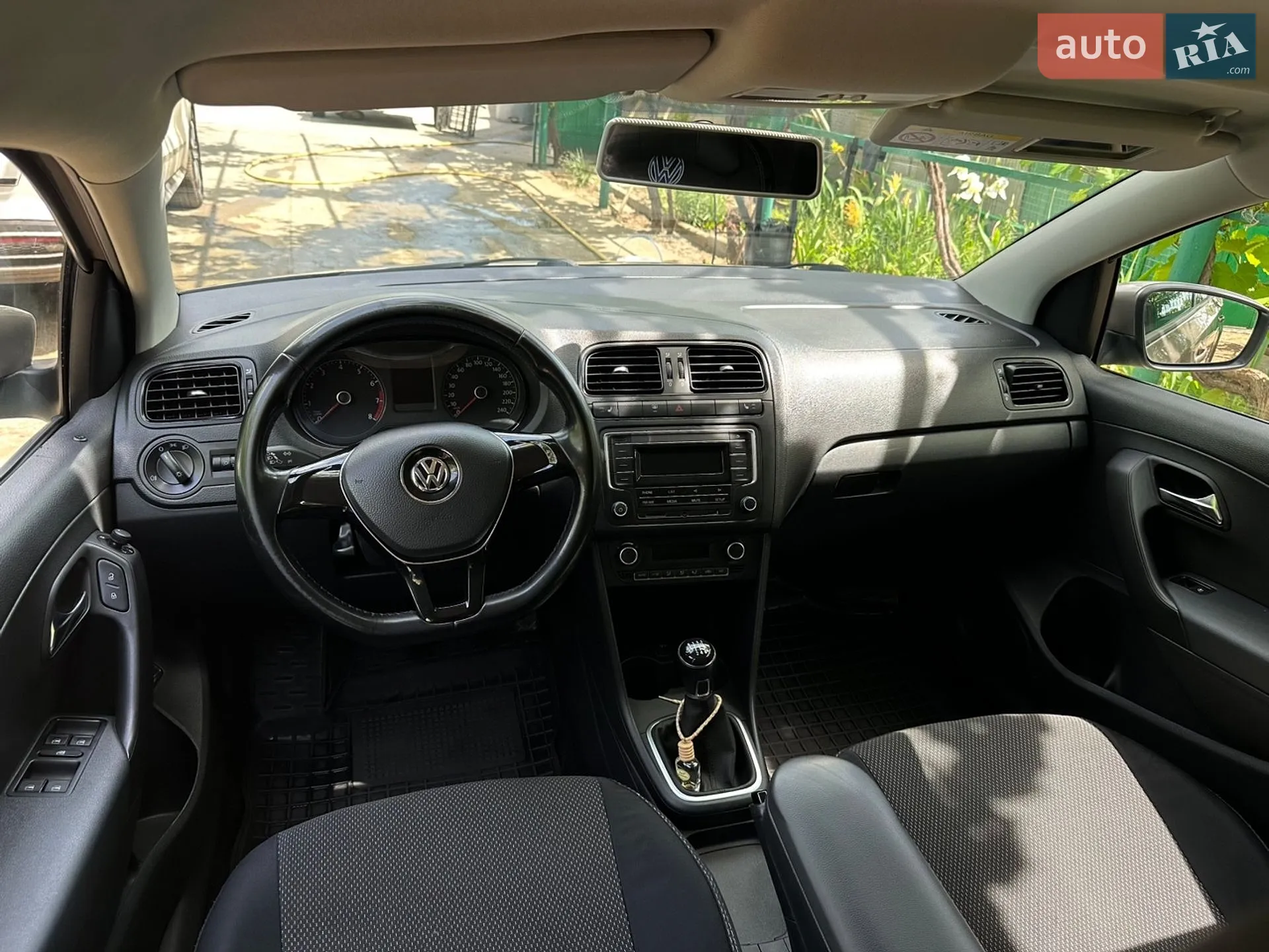 2017 Volkswagen Polo - мініатюра 18
