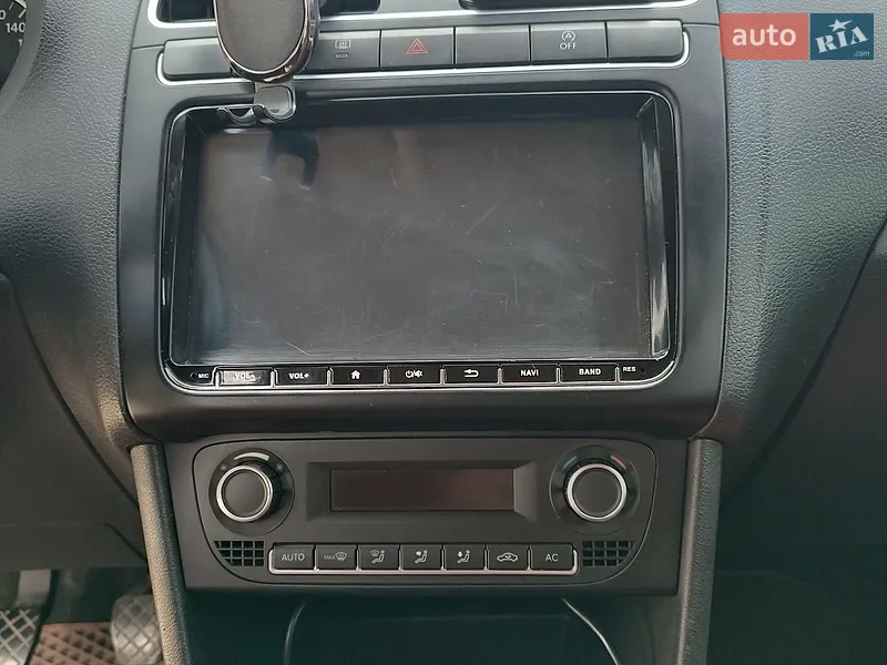 Volkswagen Polo 2011 VIN WVWZZZ6RZCY525536 фото оголошення 12 з 52