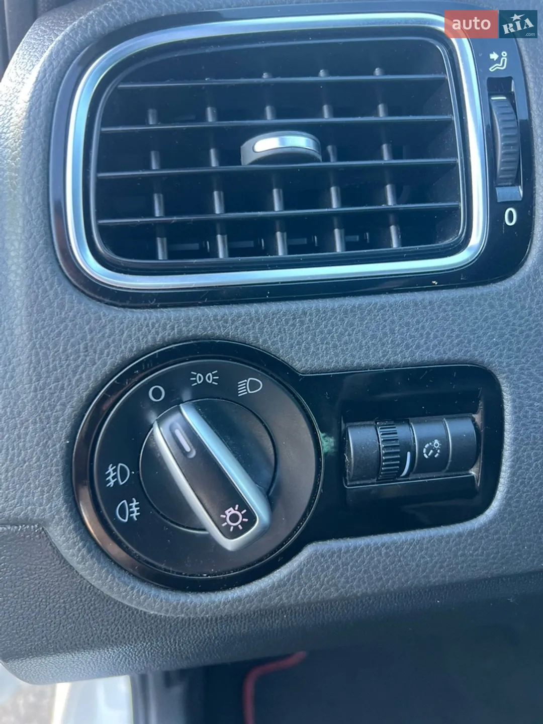 2011 Volkswagen Polo - мініатюра 56