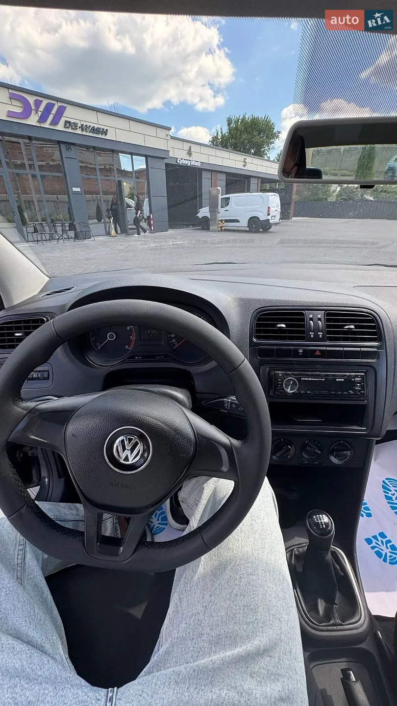 2015 Volkswagen Polo - мініатюра 9