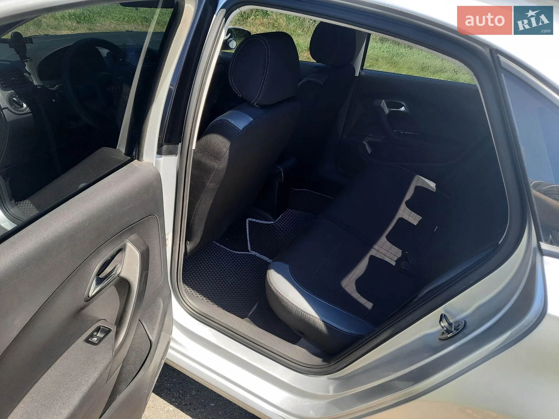 2011 Volkswagen Polo - мініатюра 10