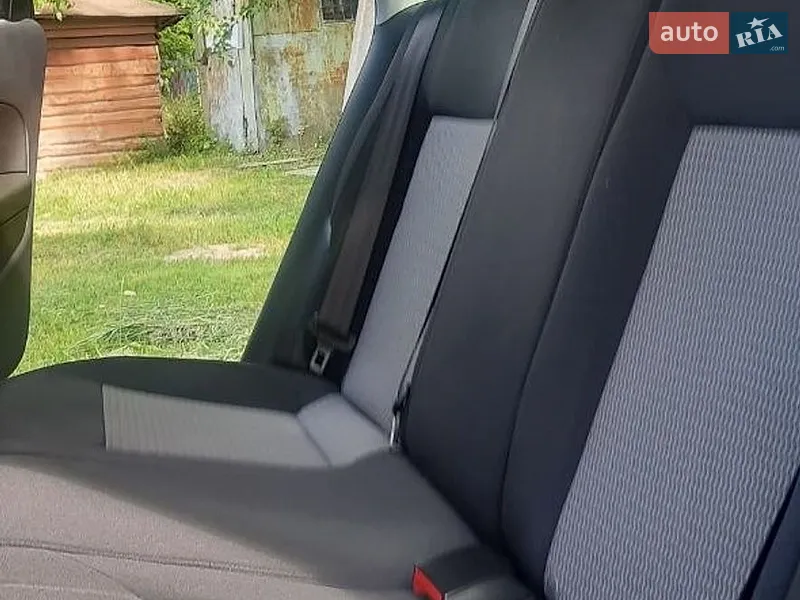 Volkswagen Polo 2011 VIN XW8ZZZ61ZCG027646 фото оголошення 40 з 82