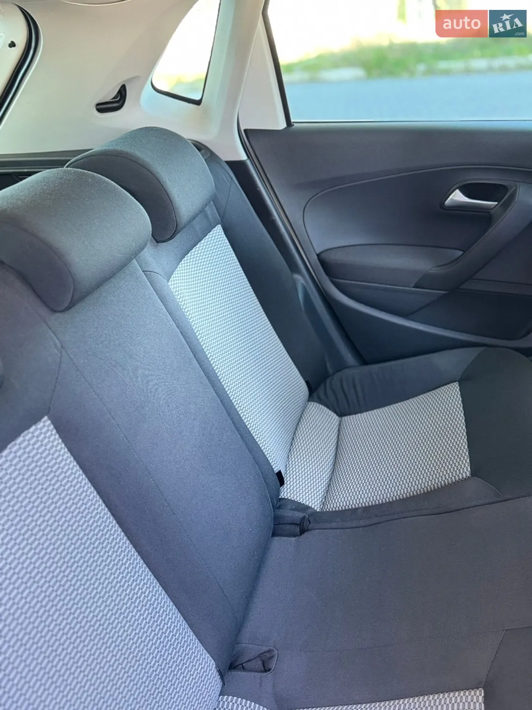 2013 Volkswagen Polo - мініатюра 16