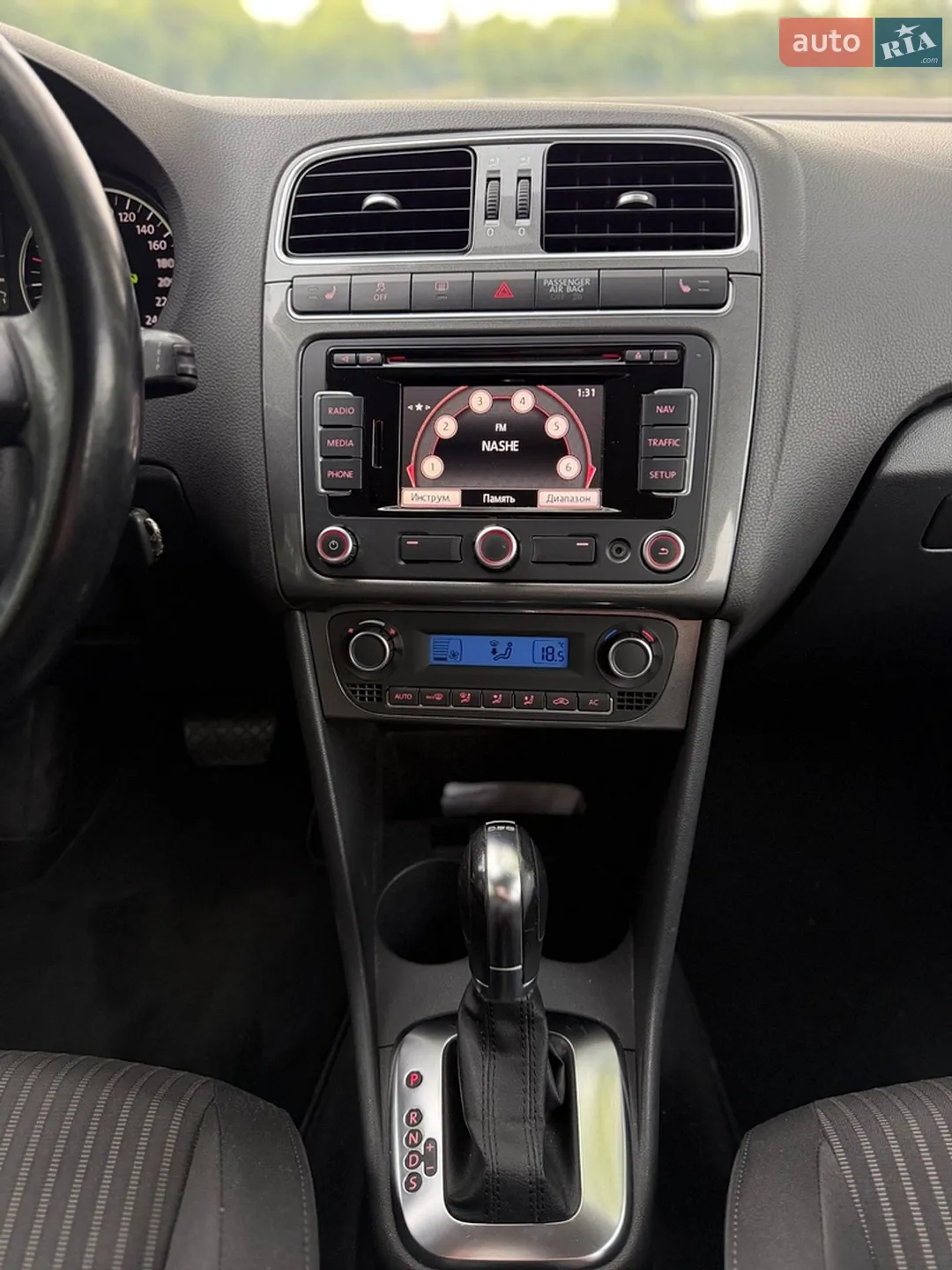 2010 Volkswagen Polo - мініатюра 11