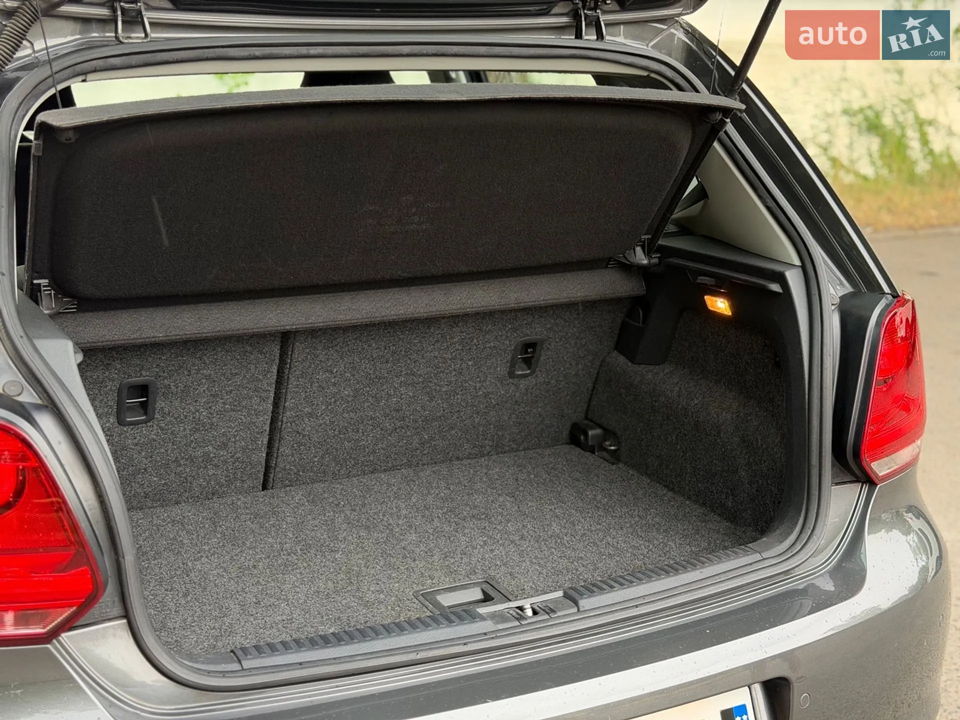 2010 Volkswagen Polo - мініатюра 20