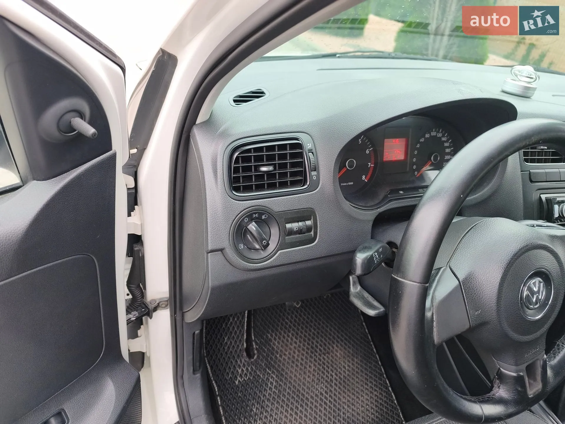 2013 Volkswagen Polo - мініатюра 13