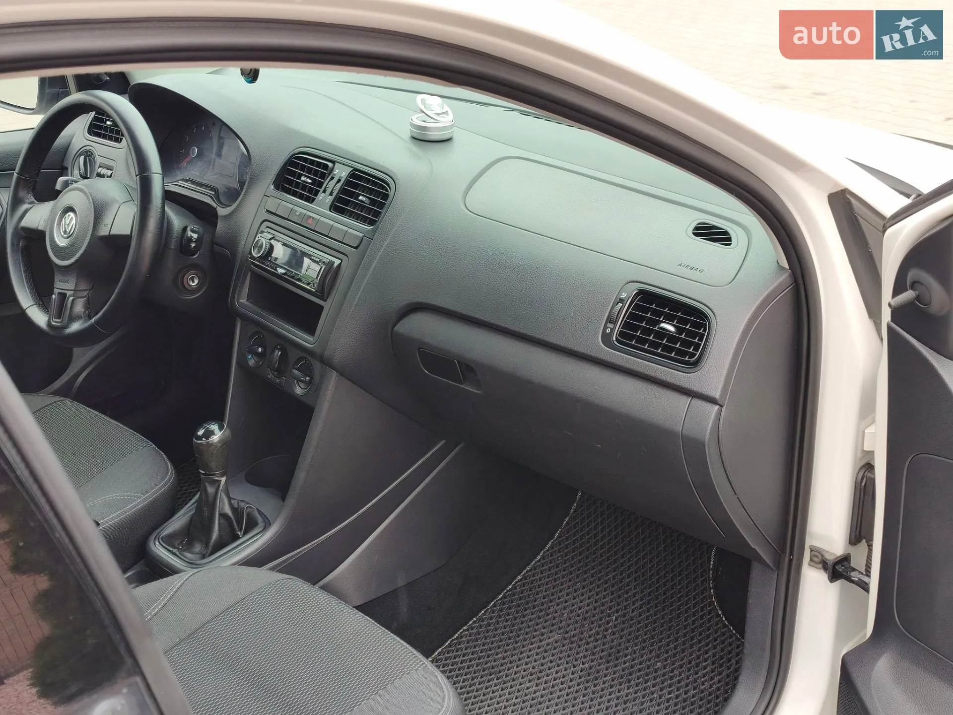 2013 Volkswagen Polo - мініатюра 16
