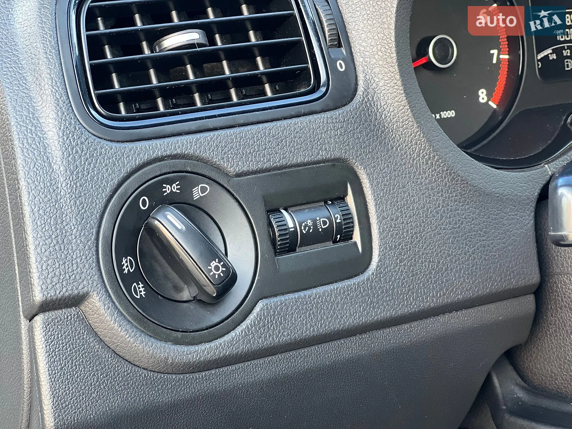 2012 Volkswagen Polo - мініатюра 31