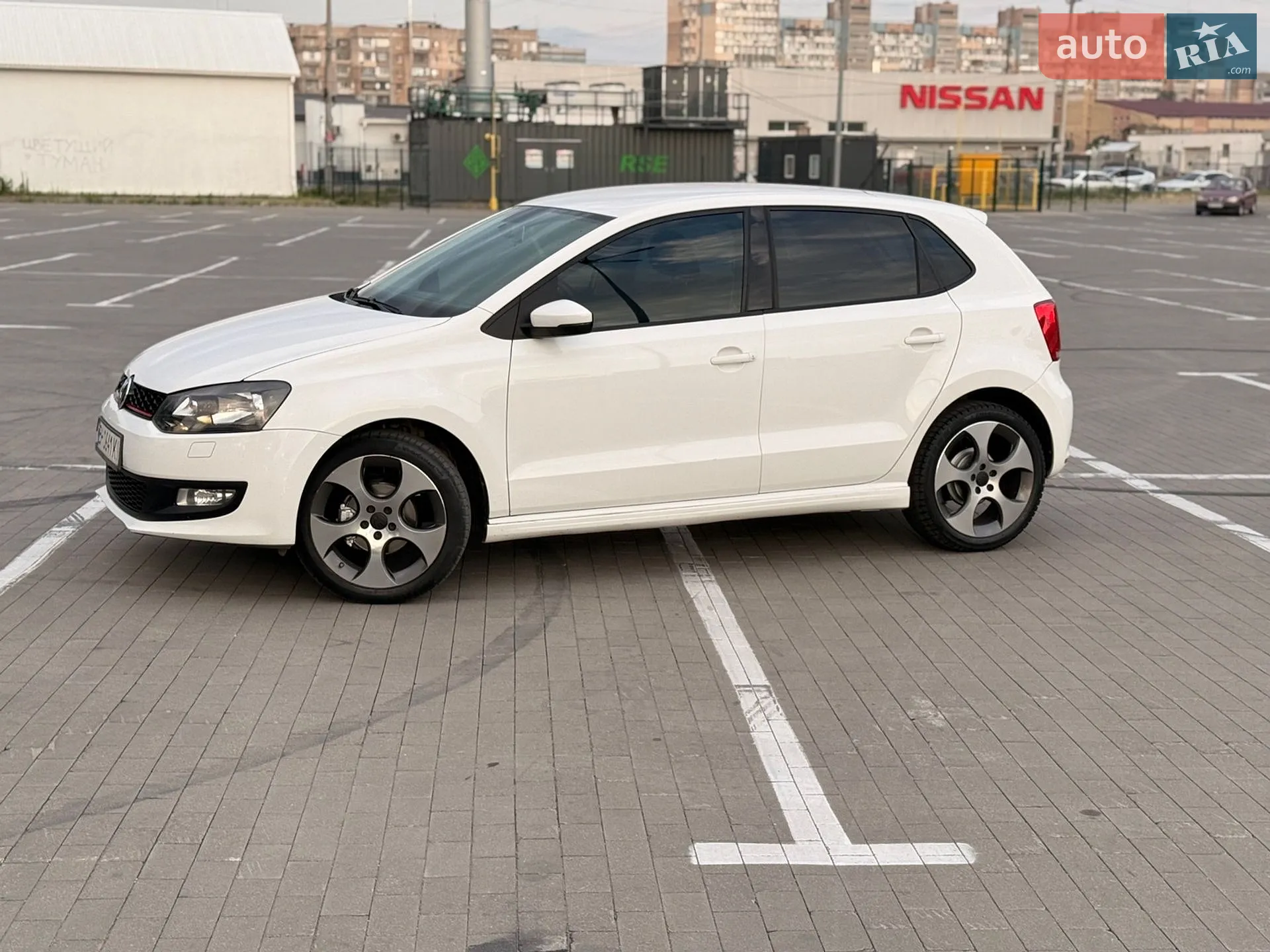 2010 Volkswagen Polo - мініатюра 10